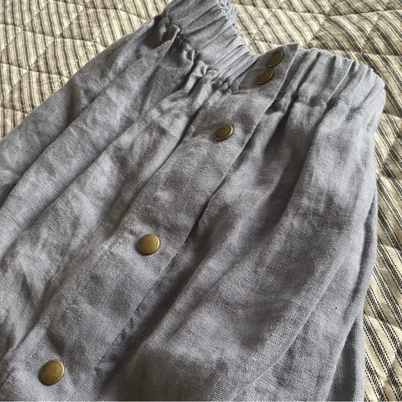 Not perfect linen skirt like new - Picture 2 of 5